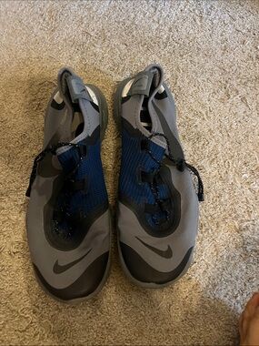 Nike Men’s Gray and Blue Slip-On Athletic Sneakers